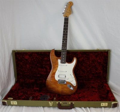 Fender Select Stratocaster HSS Front