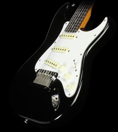 Stratocaster XII - Model #1 (MIJ) slanted body