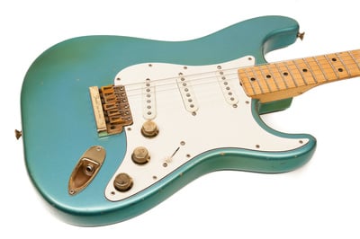 The Strat Body front
