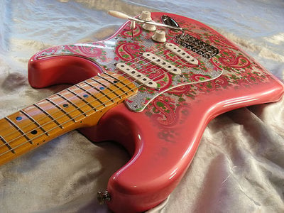 Classic Series Paisley Stratocaster for Export upper horn