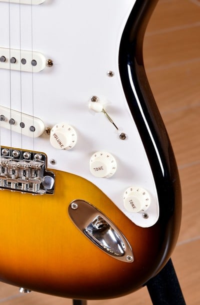 56 AVRI Stratocaster Knobs