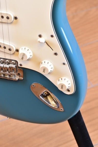 '62 California Beach Stratocaster knobs