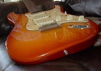 Foto Flame Stratocaster bottom