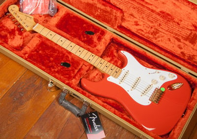 FSR 50s Classic Stratocaster Fiesta Red with case