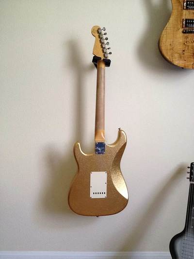 Master Design 1964 Gold Sparkle Relic Stratocaster back
