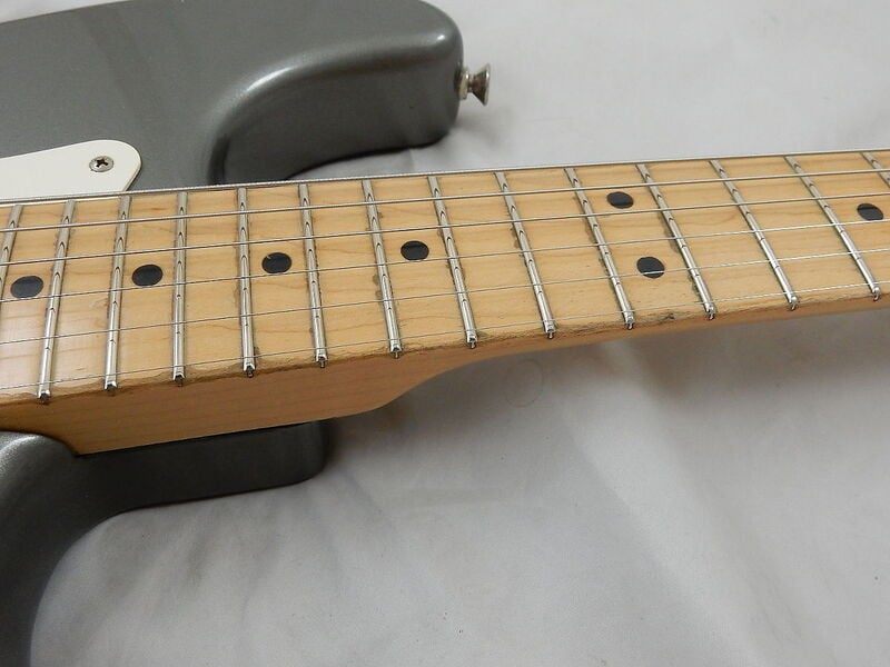 Eric Clapton Stratocaster fretboard dots