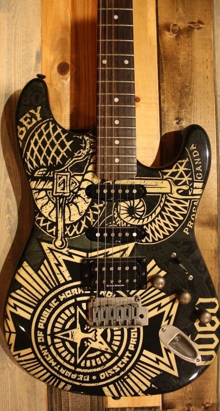 Squier Obey Graphic Stratocaster HSS Dissent