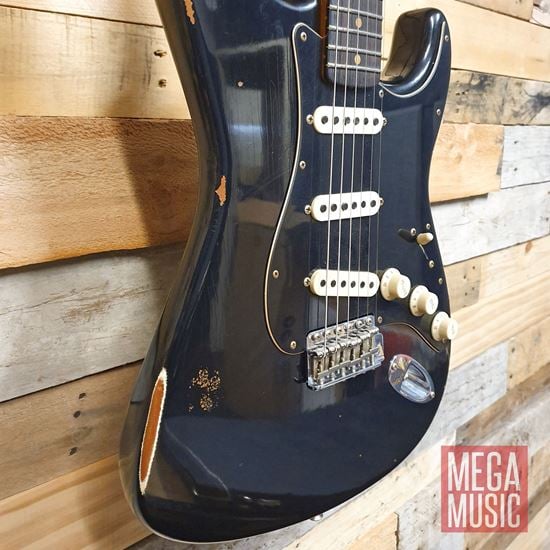 2019 Limited Edition Roasted Poblano Stratocaster Relic body side