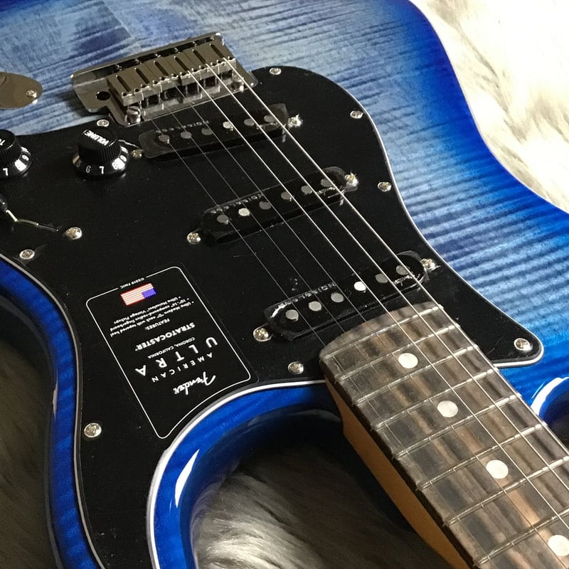 American Ultra Stratocaster Denim Burst Pickups