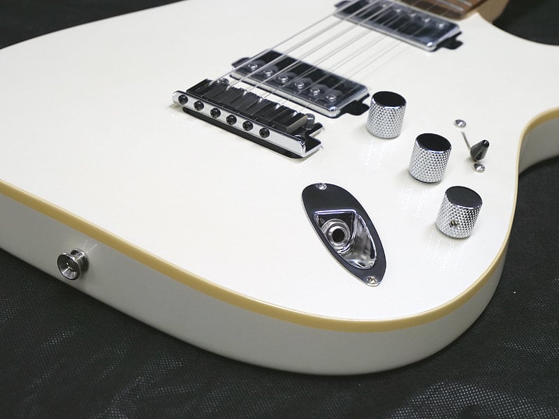 Made in Japan Modern Stratocaster HH Olympic Pearl