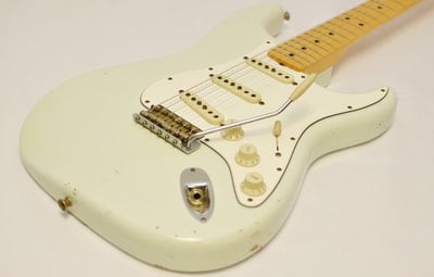 Limited 1969 Stratocaster Relic body bottom side
