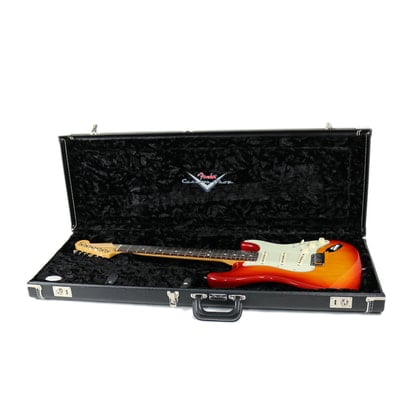 Custom Deluxe Stratocaster case