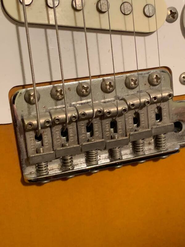 Squier '57 Vintage Stratocaster bridge