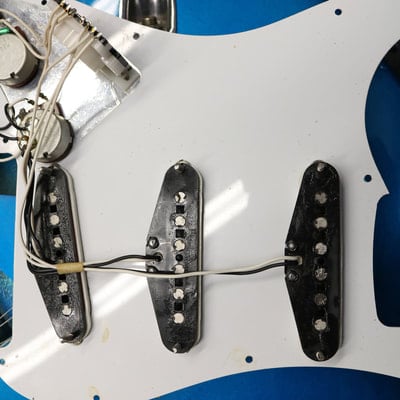 FS1 Standard Stratocaster MIJ pickups