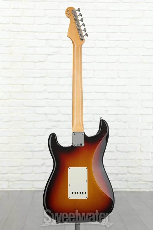 Vintage Custom 1962 Stratocaster back