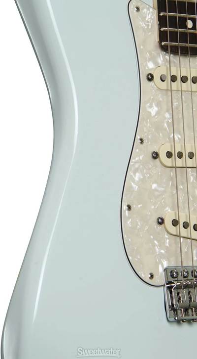 Deluxe Roadhouse Stratocaster pickguard detail