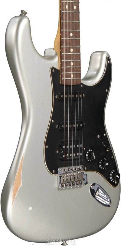 Road Worn Player Stratocaster HSS side