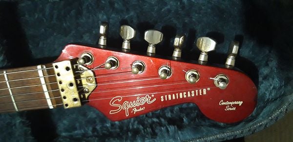 Squier Contemporary Stratocaster ST902