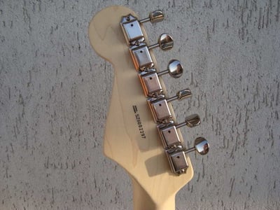 Eric Clapton Stratocaster headstock back