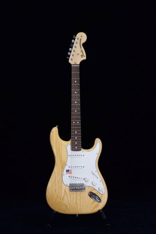 70 AVRI Stratocaster front