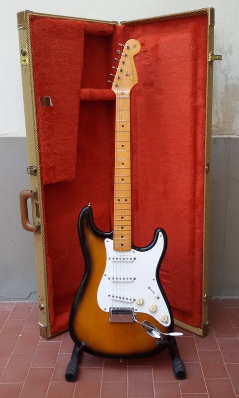 '57 Vintage Stratocaster front