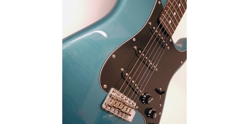 American Ash Stratocaster Ocean Turquoise Pickguard