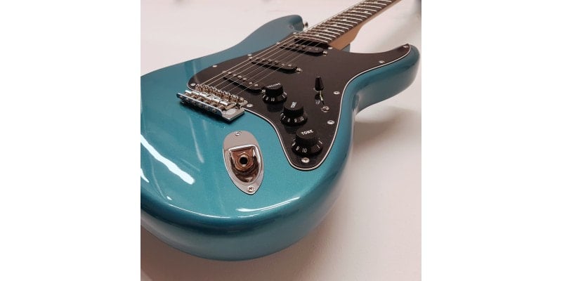 American Ash Stratocaster Ocean Turquoise Body Side