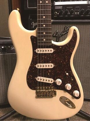 FSR White Deluxe Vintage Player 62 stratocaster Body front