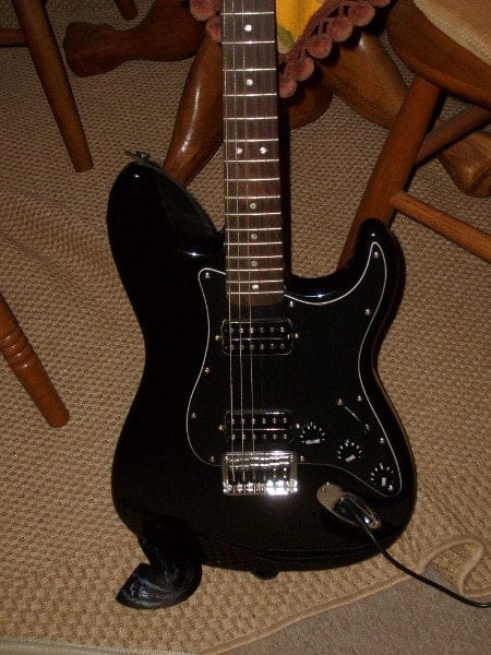 2011 Squier Bullet Stratocaster HT