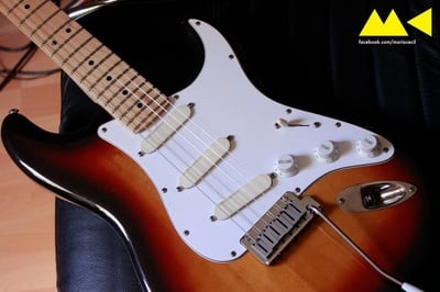 
Deluxe American Standard Stratocaster Body front