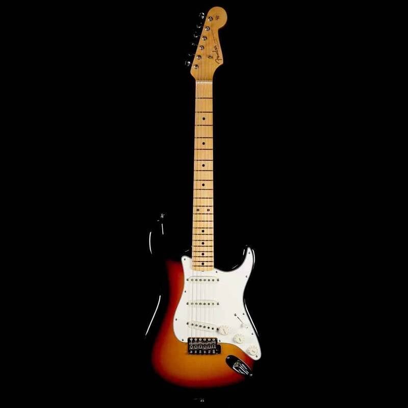 Vintage Custom 1962 Stratocaster 
