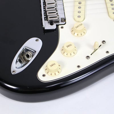 Stratocaster Pro (2009/10 model) knobs