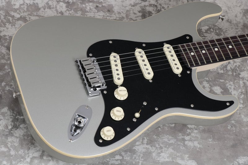 Made in Japan Modern Stratocaster Olympic Pearl