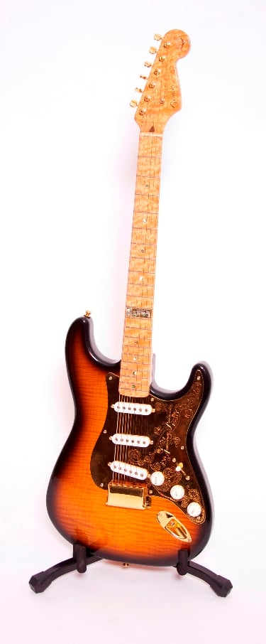 DD 40th Anniversary Stratocaster front
