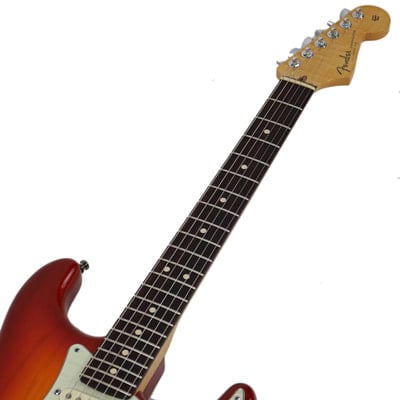 Custom Deluxe Stratocaster fretboard