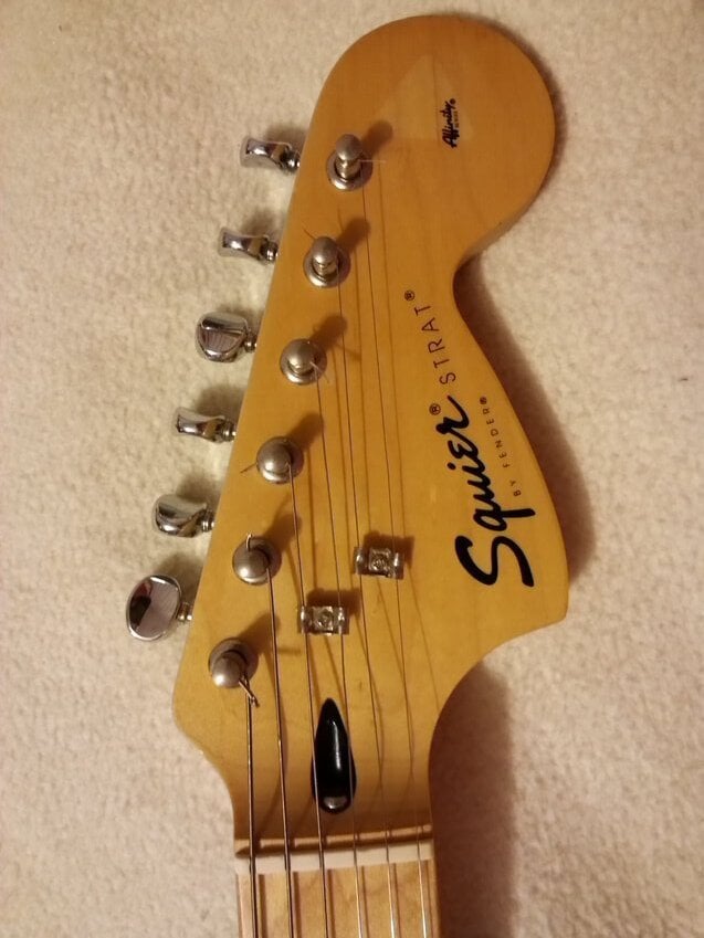 Squier Affinity Strat made in Indionesia