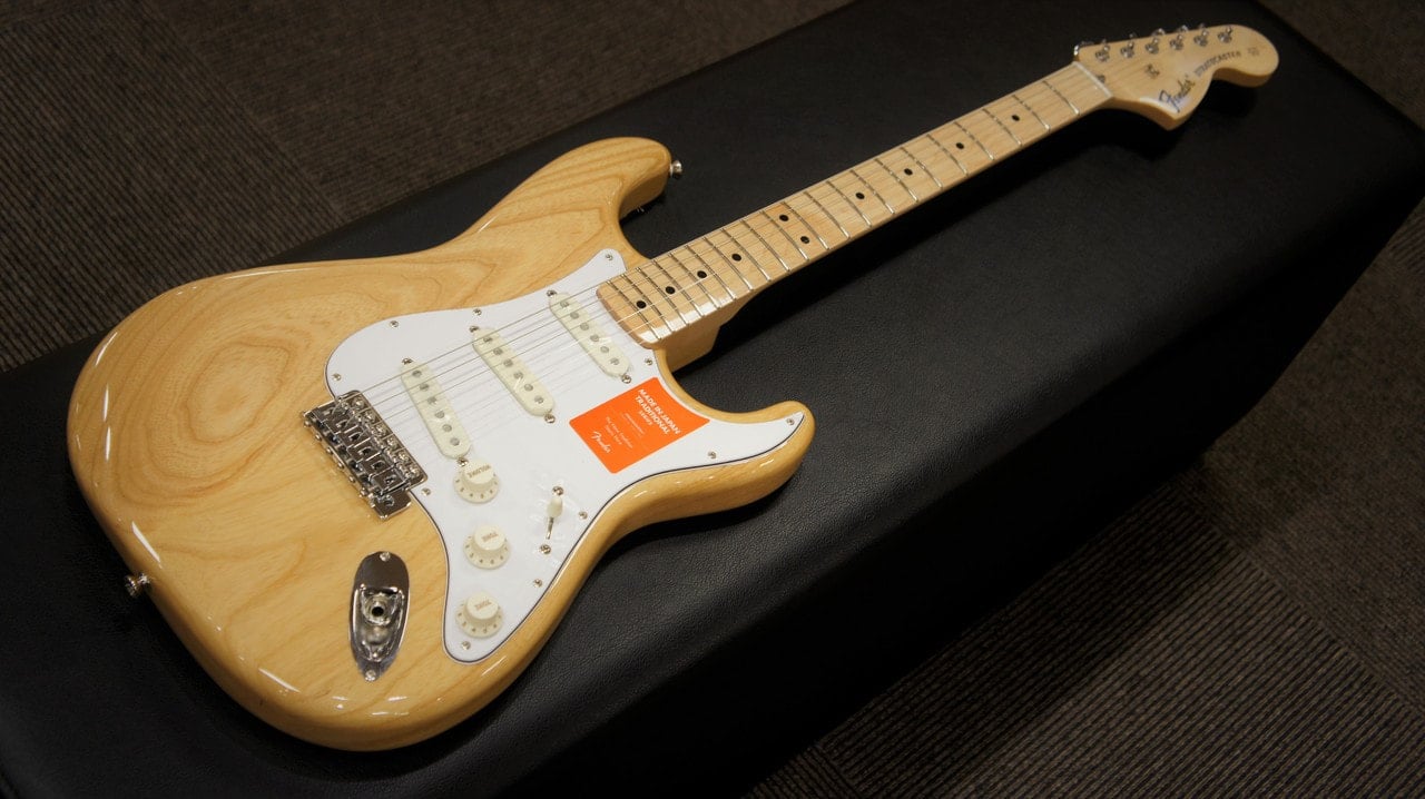 Made in Japan Traditional '70s Stratocaster Ash