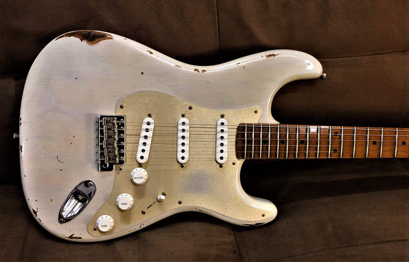 55 Dual Mag Strat relic Body front
