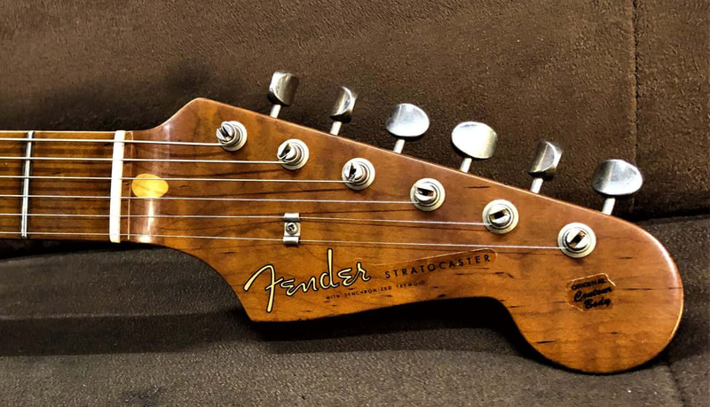 55 Dual Mag Strat relic Headstock front