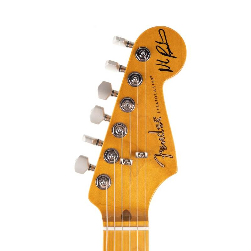 Nile Rodgers stratocaster Headstock front