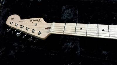 Limited Clapton Signature Stratocaster Headstock