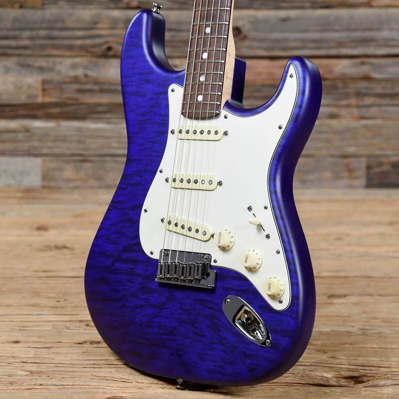 2014 Custom Deluxe Stratocaster body side