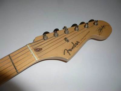 Buddy Guy stratocaster Headstock front