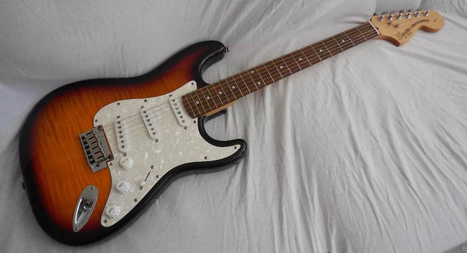 Squier Deluxe Stratocaster FMT (Courtesy of Reverb)