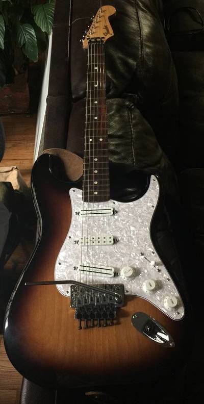 Dave Murray stratocaster front