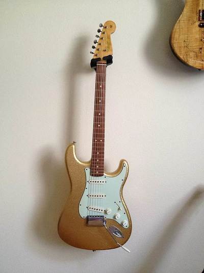 Master Design 1964 Gold Sparkle Relic Stratocaster