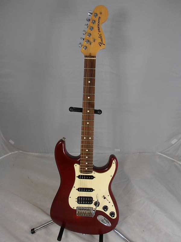 Highway One Stratocaster HSS front