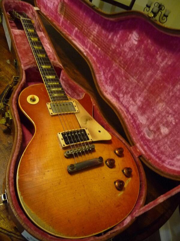 The 8 3096 Les Paul, owned by Slash, is often considered the first Les Paul Standard for its Sunburst (almost) symetric maple top.