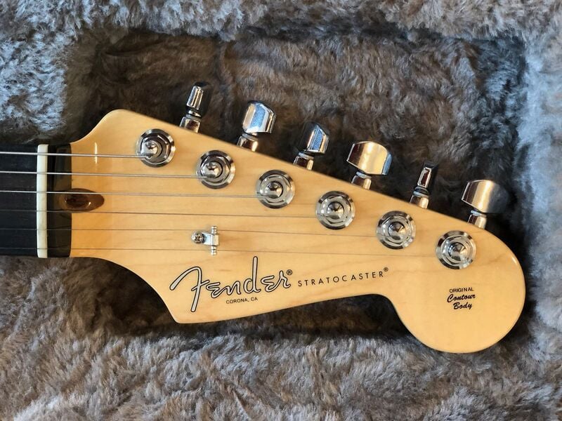 American Pro Stratocaster Ebony Fingerboard '50s Burst Headstock front