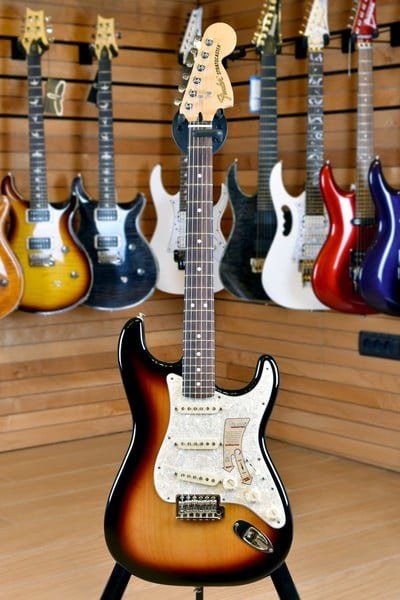 Deluxe Roadhouse Stratocaster 